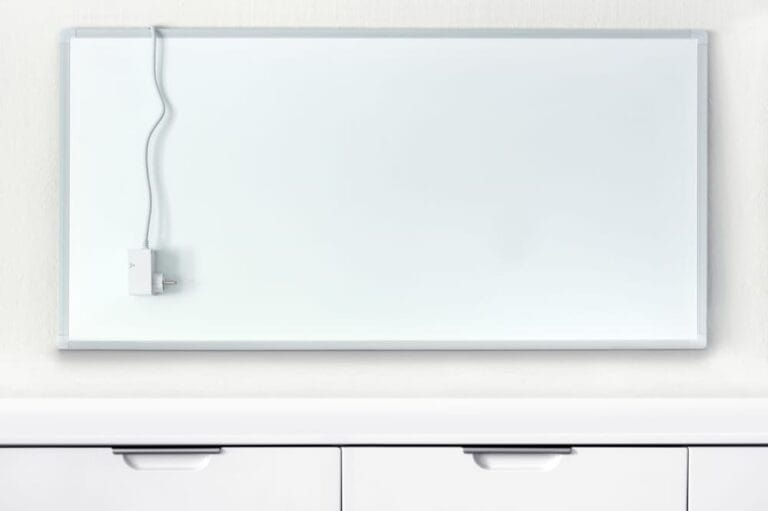 Flache Elektroheizung als Wandmontage